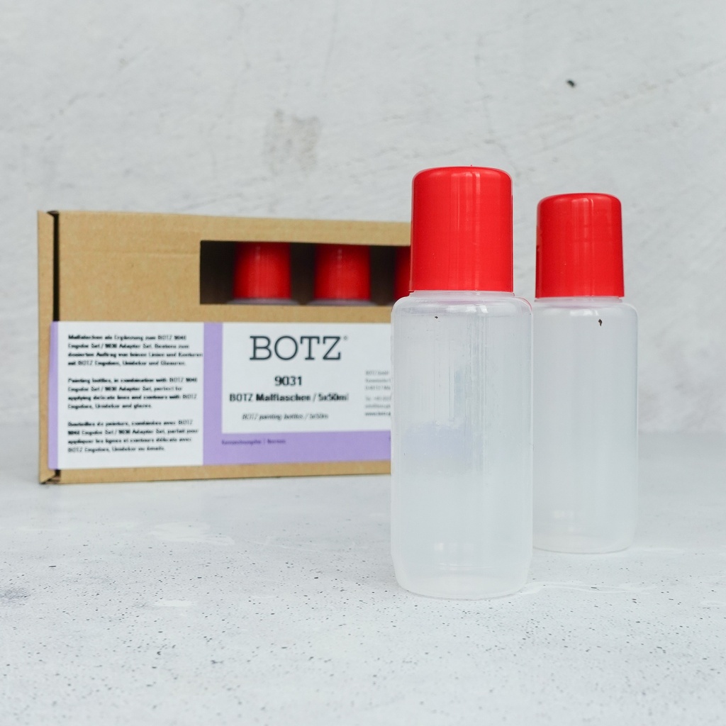 [bz_9031] BOTZ, painting bottles